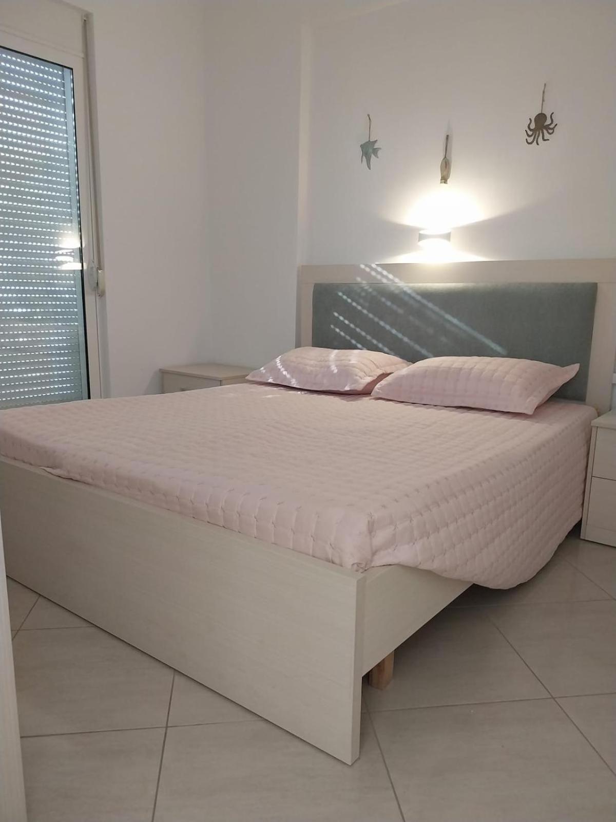 Susy Sea View Apartment Саранде Екстериор снимка