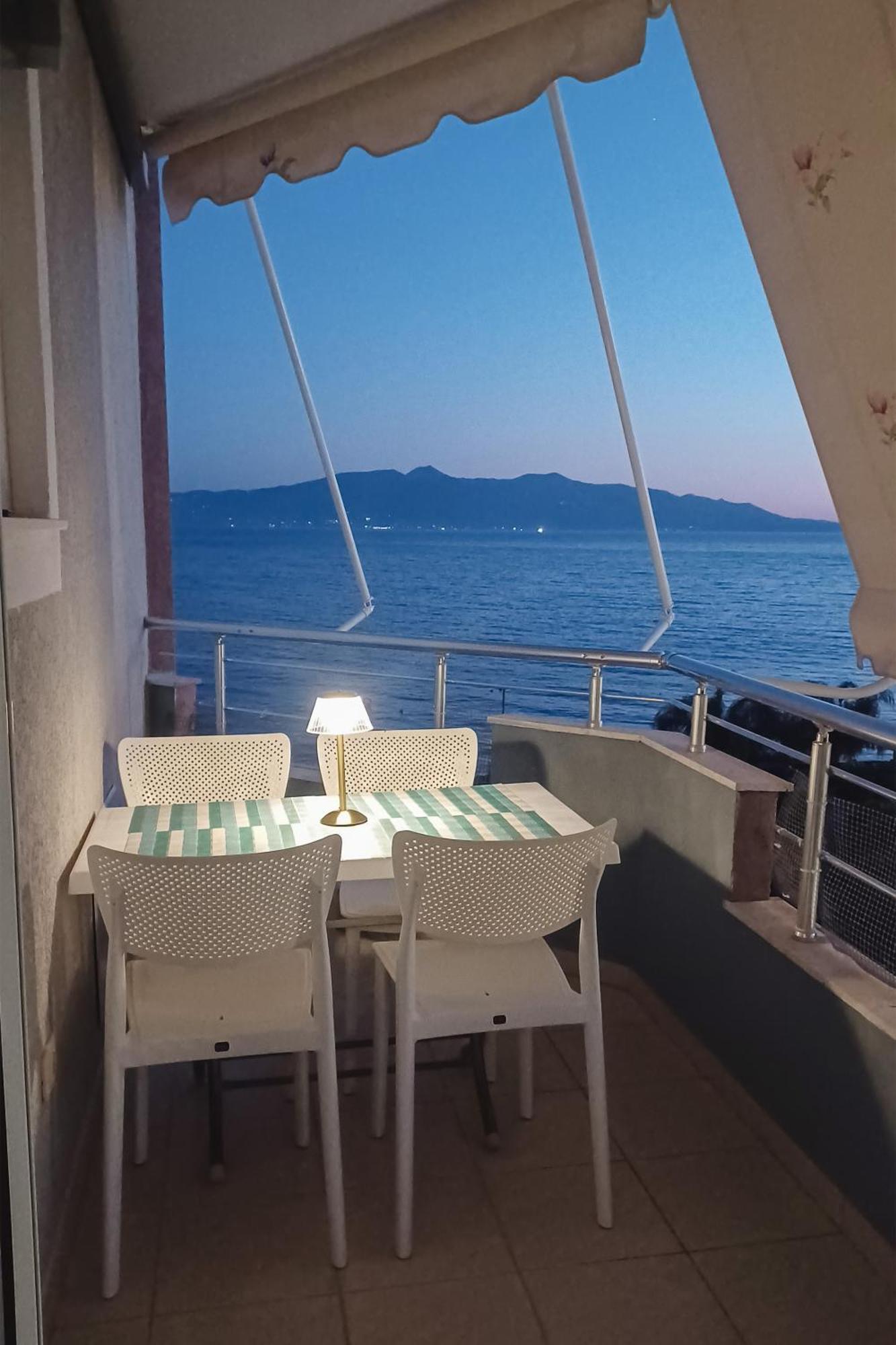 Susy Sea View Apartment Саранде Екстериор снимка